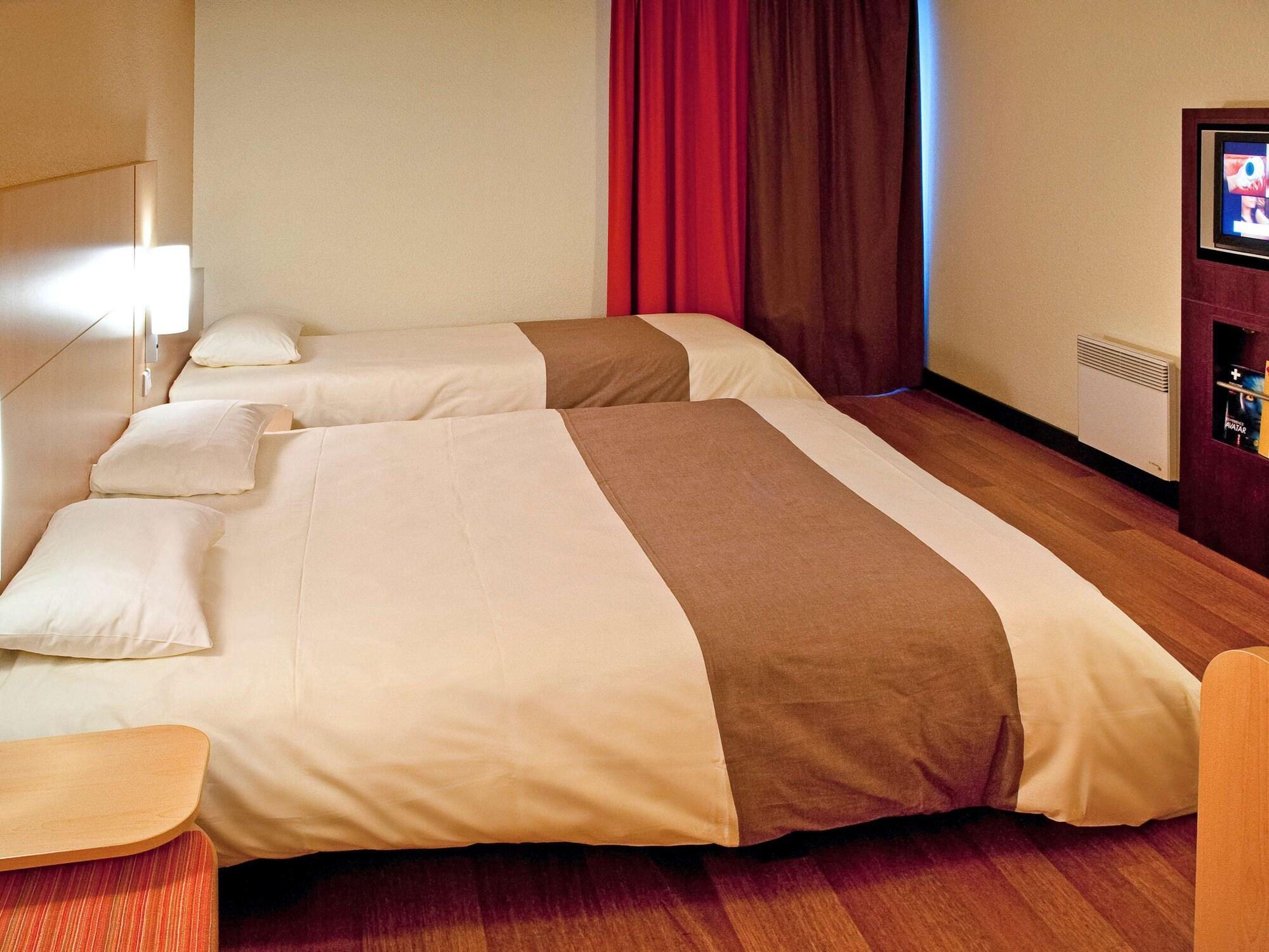 Hotel Ibis Rennes Beaulieu Cesson-Sévigné Zewnętrze zdjęcie