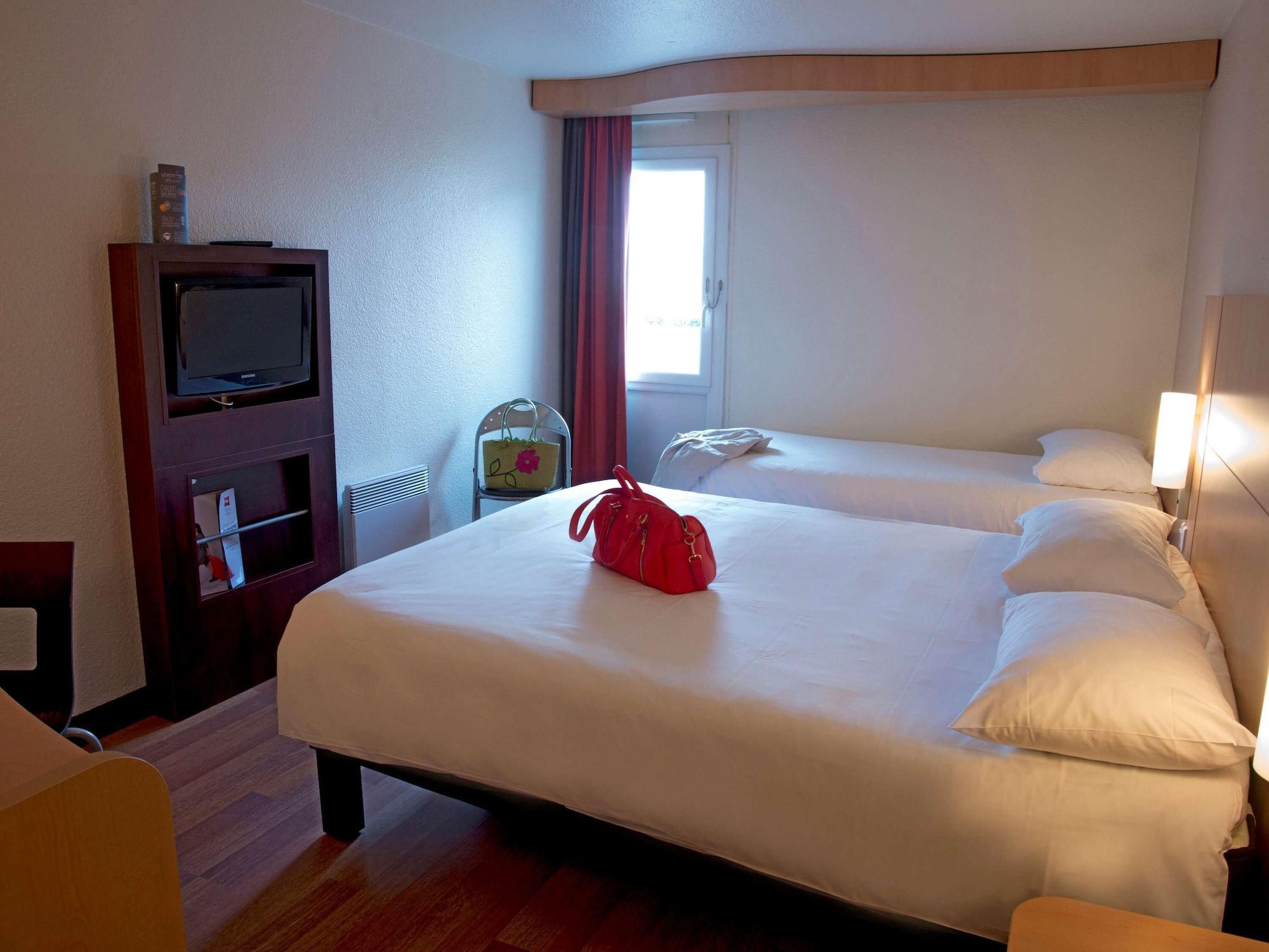 Hotel Ibis Rennes Beaulieu Cesson-Sévigné Zewnętrze zdjęcie