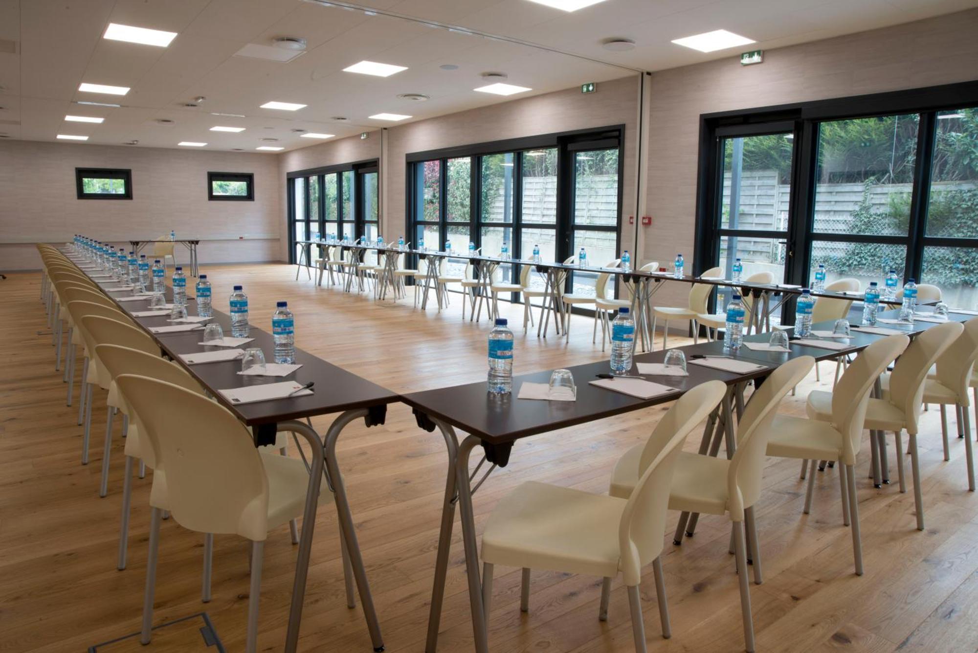 Hotel Ibis Rennes Beaulieu Cesson-Sévigné Zewnętrze zdjęcie