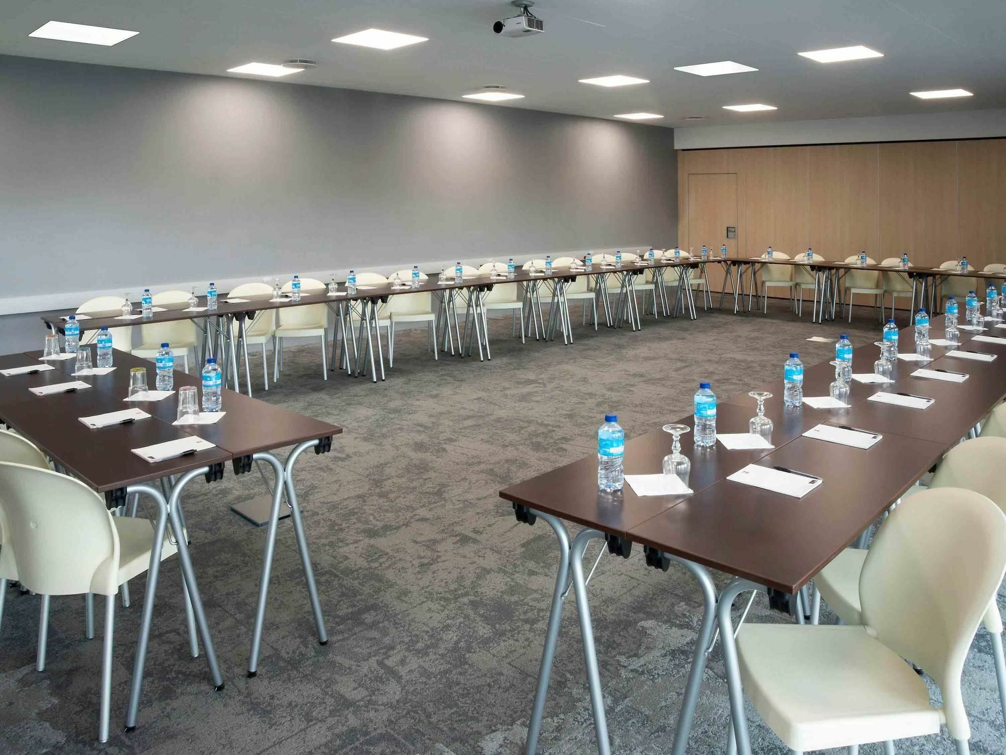 Hotel Ibis Rennes Beaulieu Cesson-Sévigné Zewnętrze zdjęcie